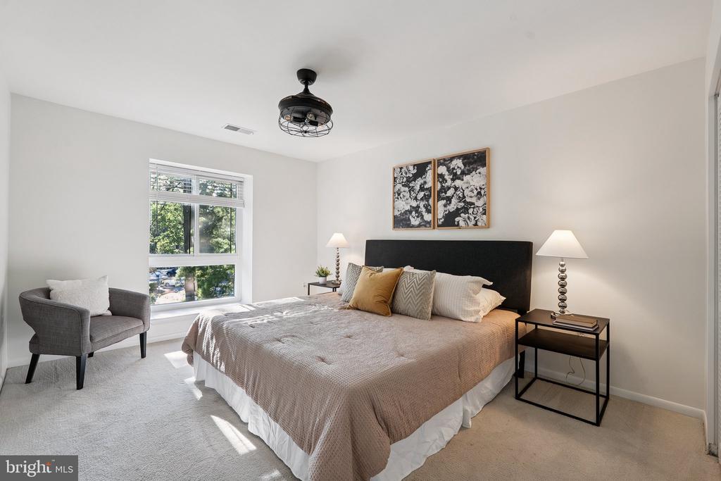 2101 COLTS NECK COURT