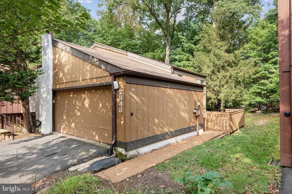 2343 GLADE BANK WAY