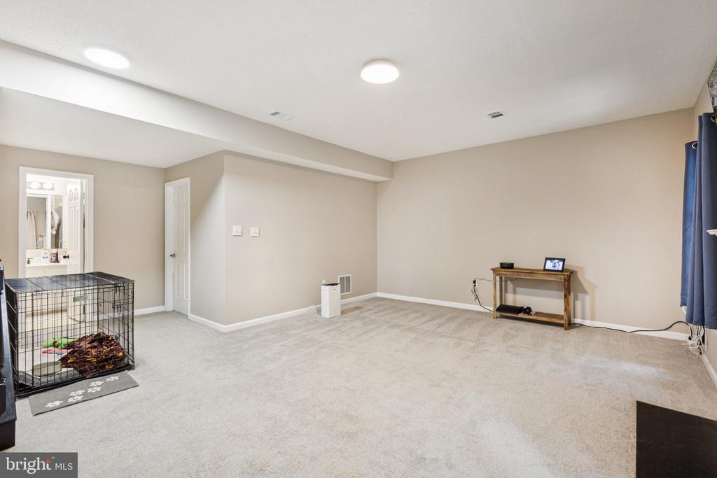 7257 WHITLERS CREEK DRIVE