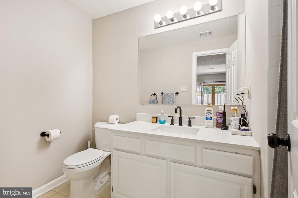 7257 WHITLERS CREEK DRIVE