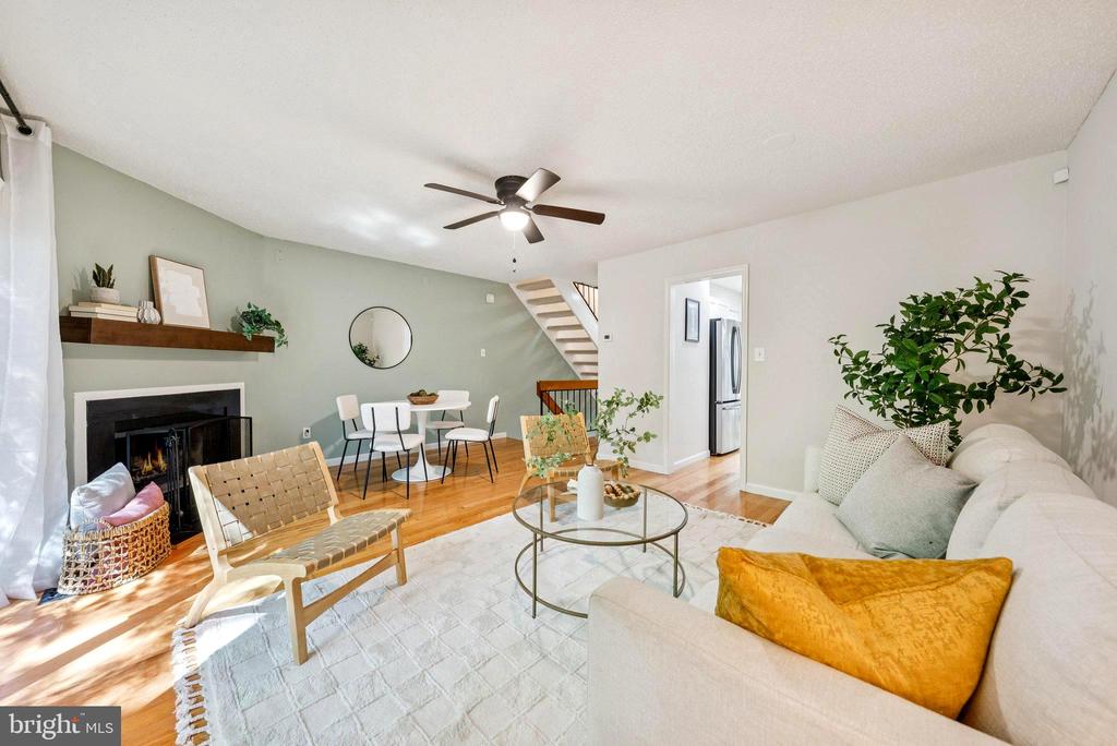 2210 COPPERSMITH SQUARE