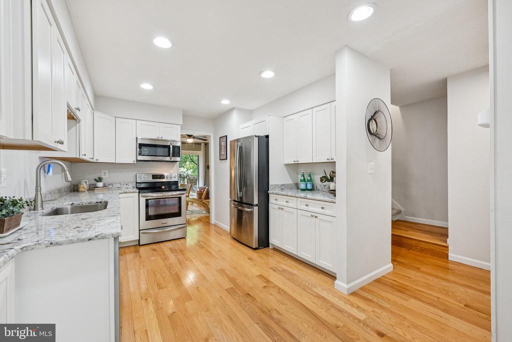 2210 COPPERSMITH SQUARE