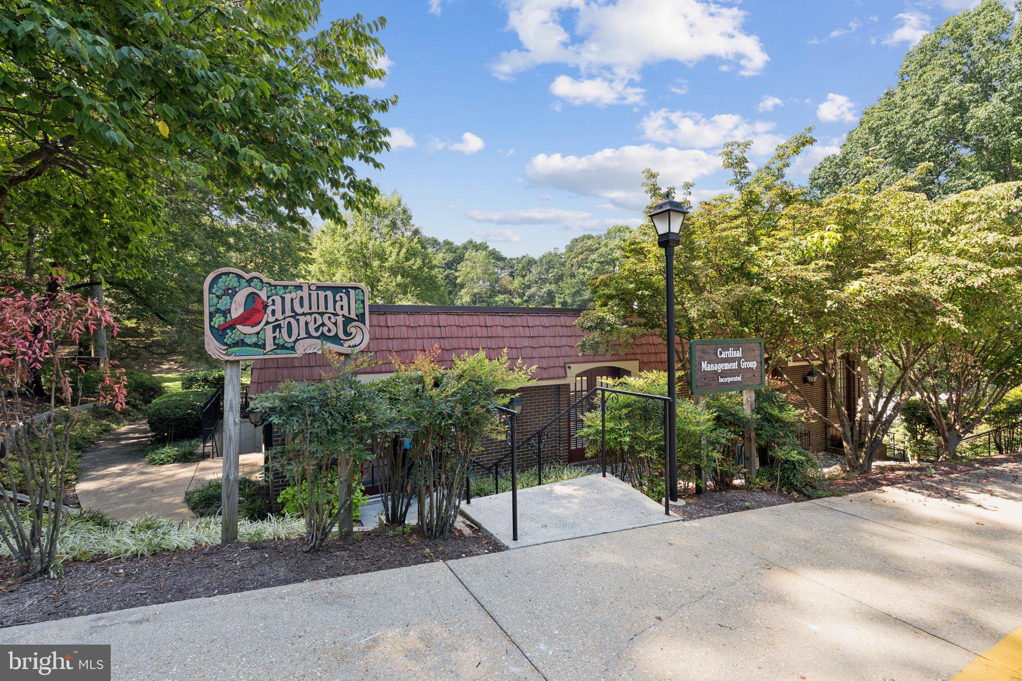 5907 NOBLESTOWN ROAD L