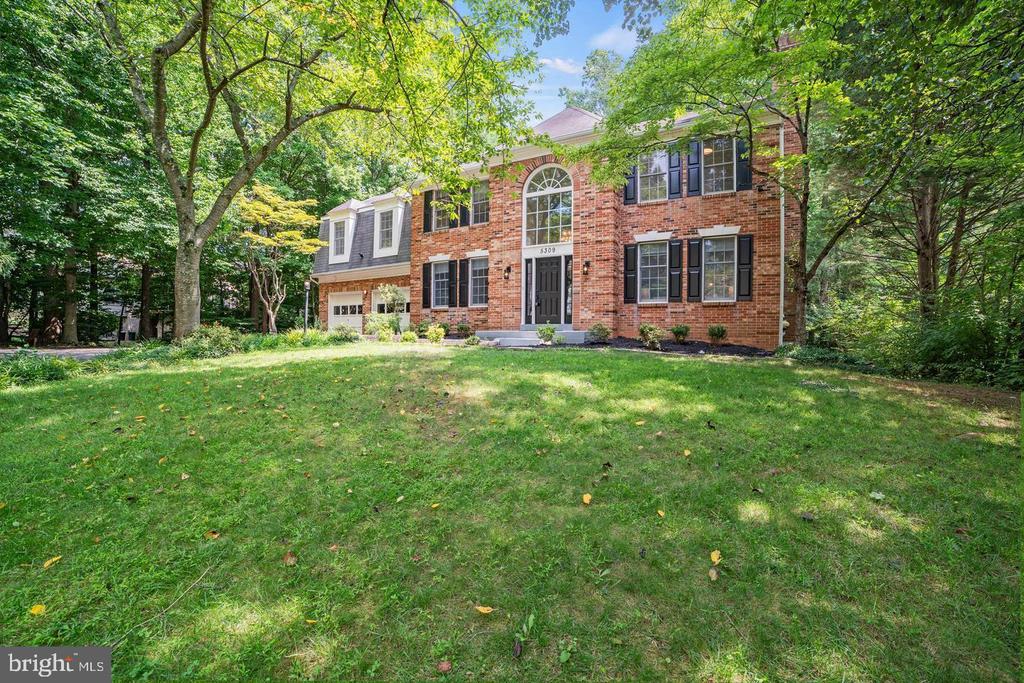 5309 TRACTOR LANE