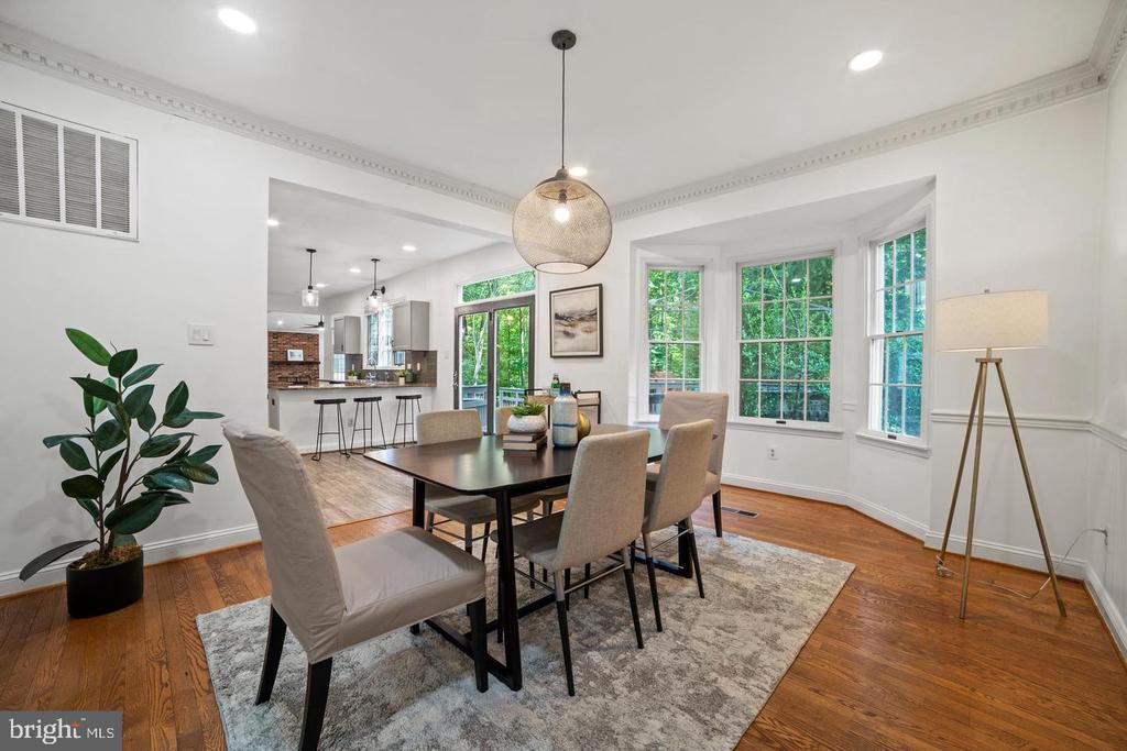 5309 TRACTOR LANE