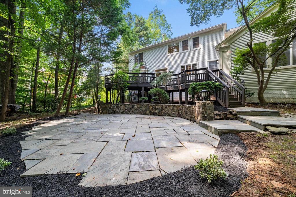 5309 TRACTOR LANE