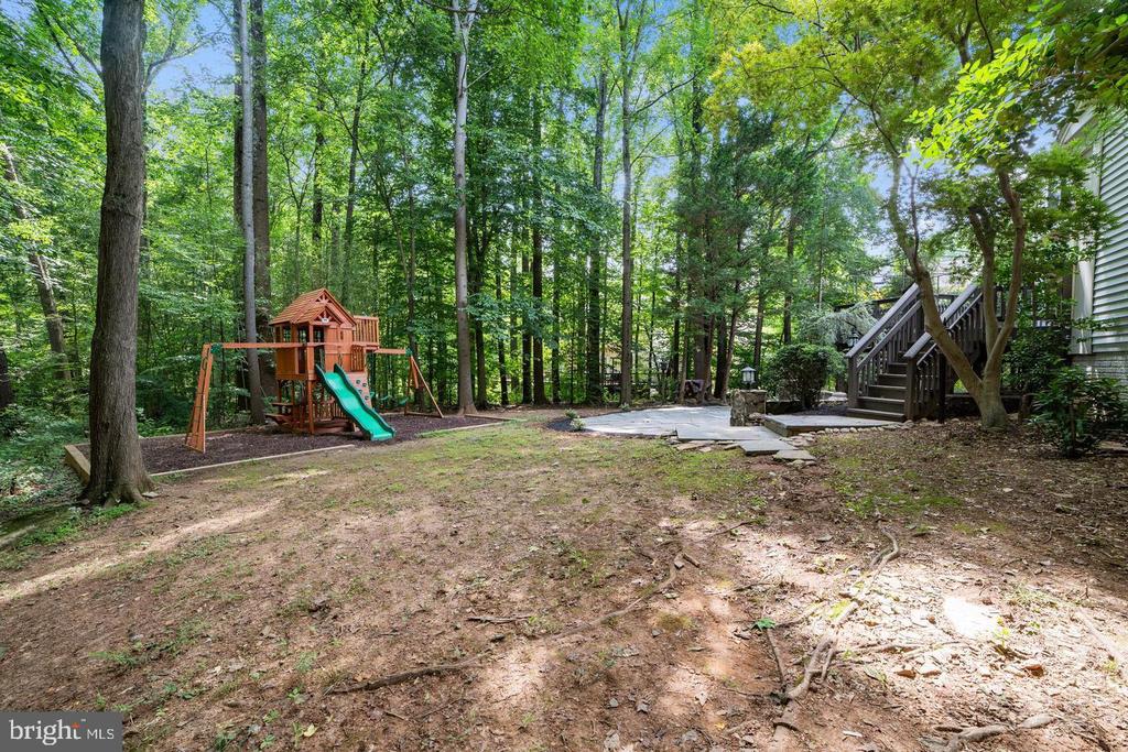 5309 TRACTOR LANE