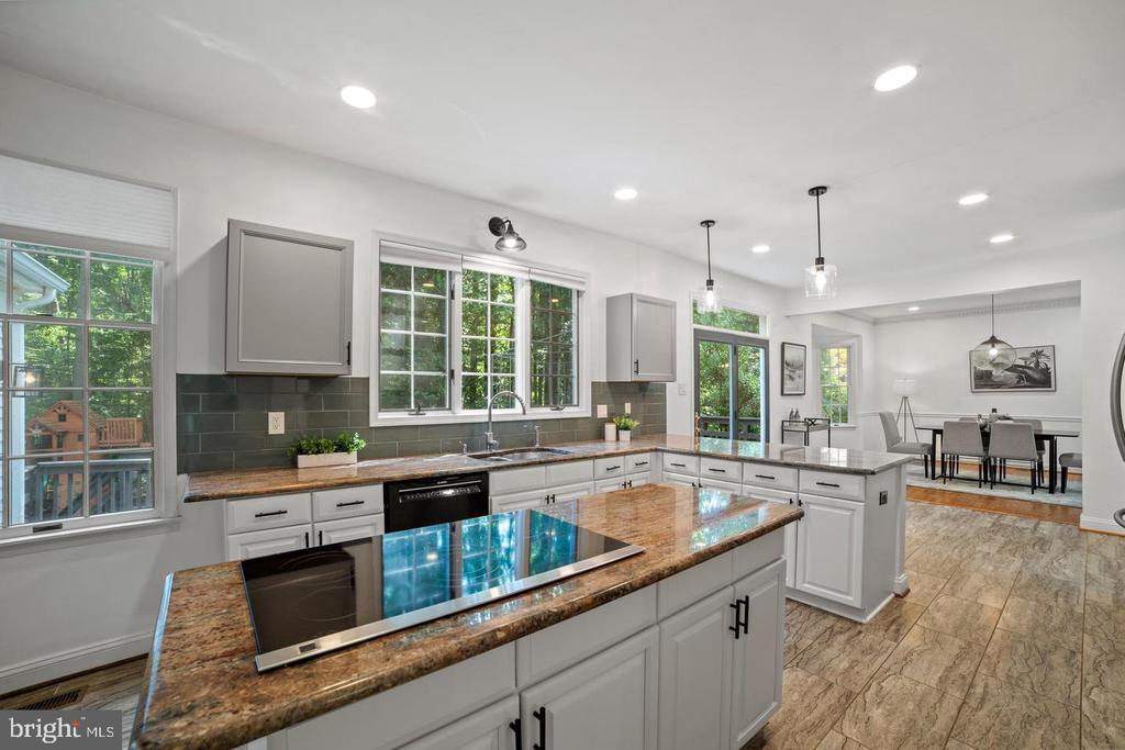 5309 TRACTOR LANE