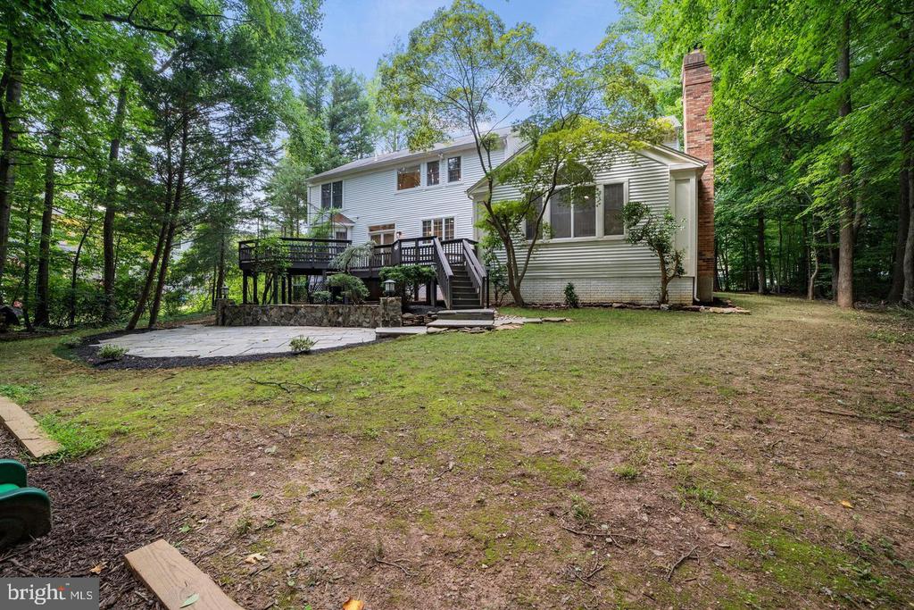 5309 TRACTOR LANE