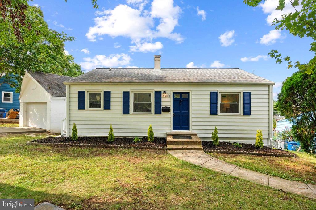 3300 BURGUNDY ROAD
