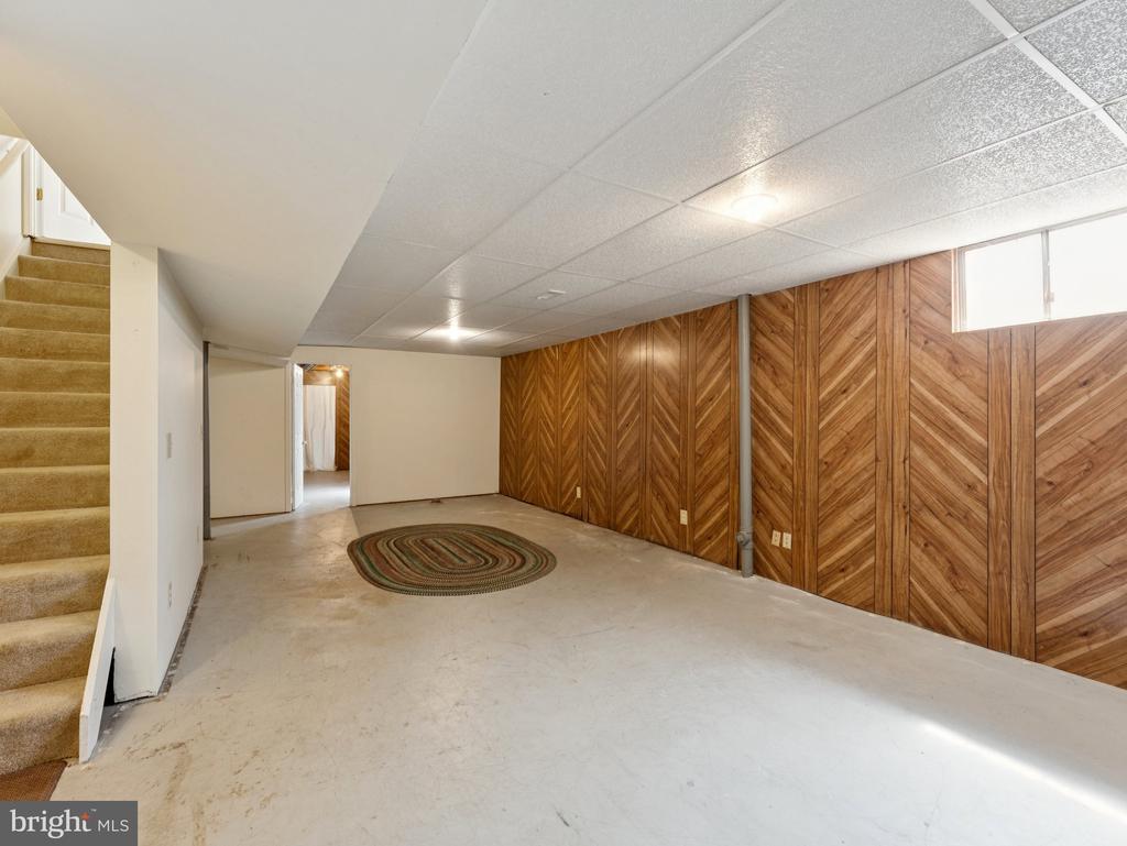 13563 POINT PLEASANT DRIVE