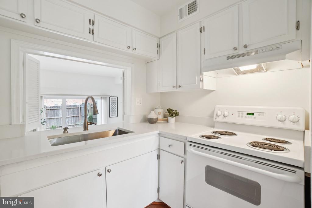 8336 FORRESTER BOULEVARD 448