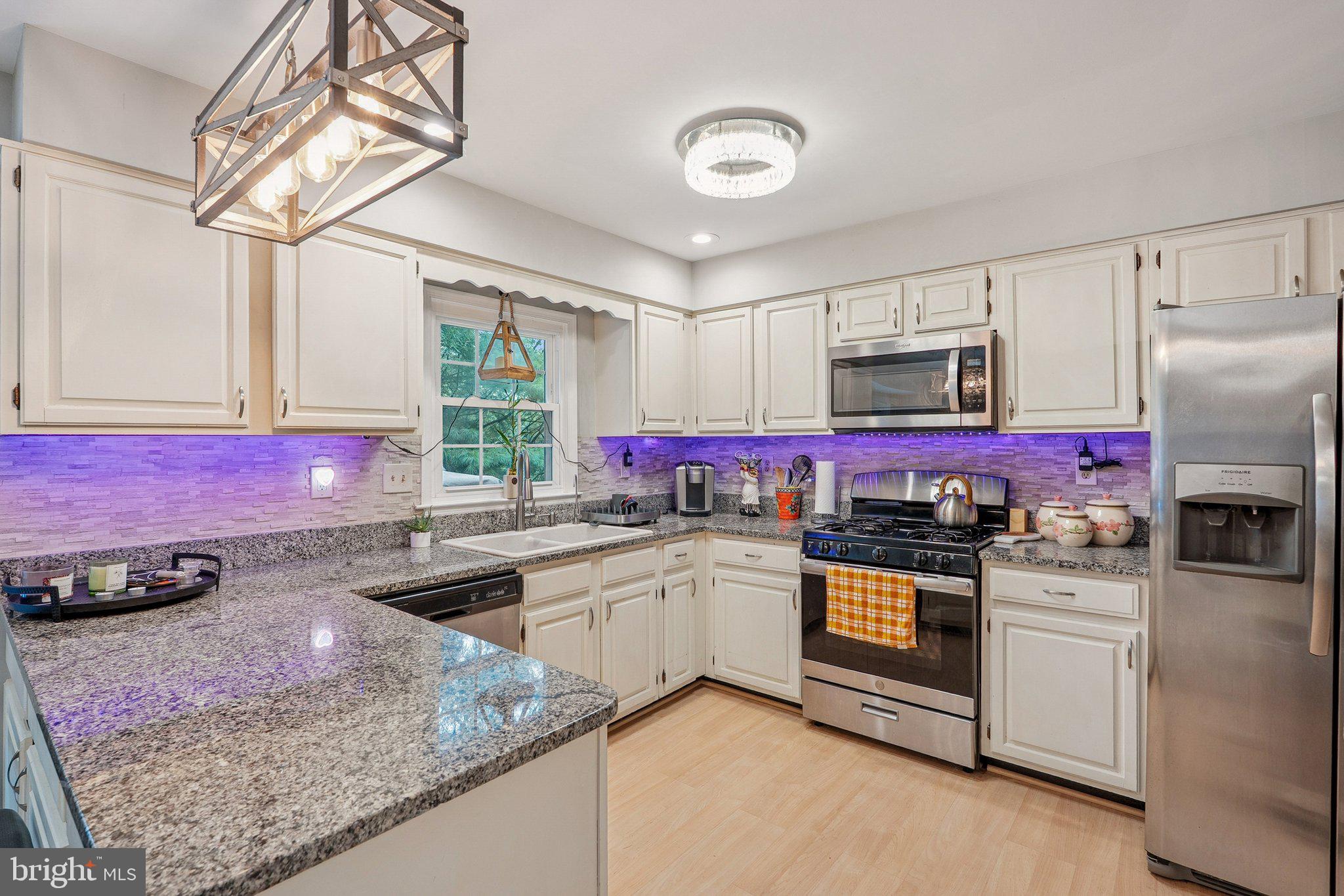 4024 NICHOLAS COURT