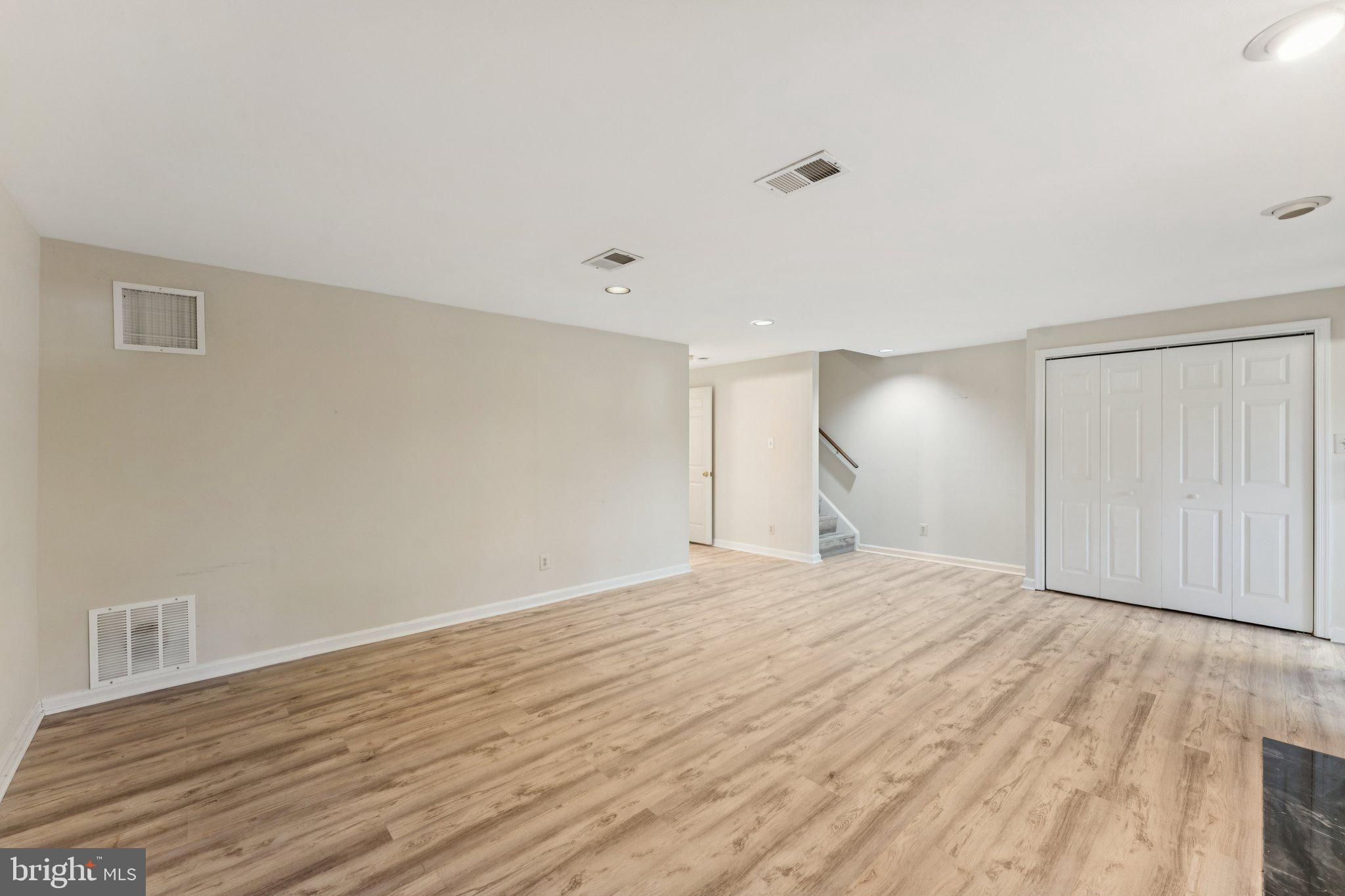 4024 NICHOLAS COURT