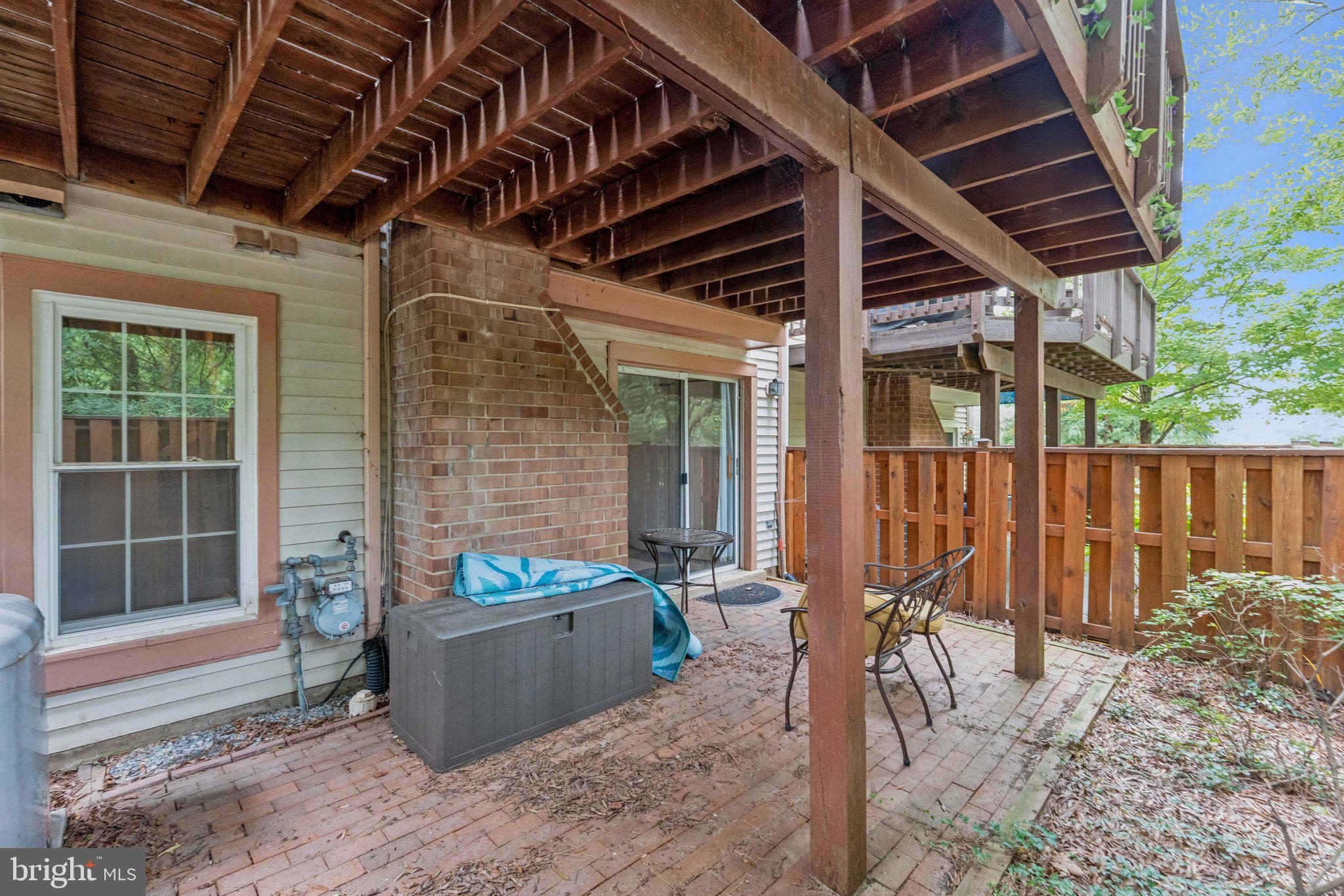 4024 NICHOLAS COURT