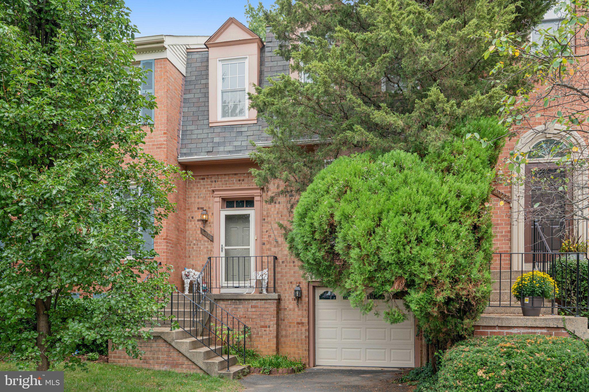 4024 NICHOLAS COURT