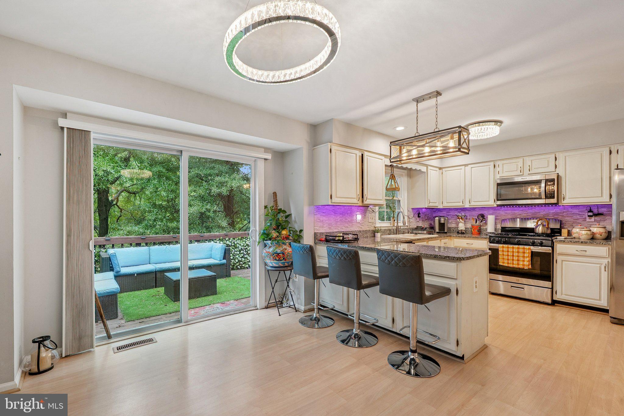 4024 NICHOLAS COURT