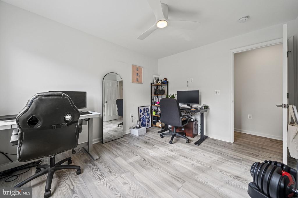 6425 RICHMOND HIGHWAY 201