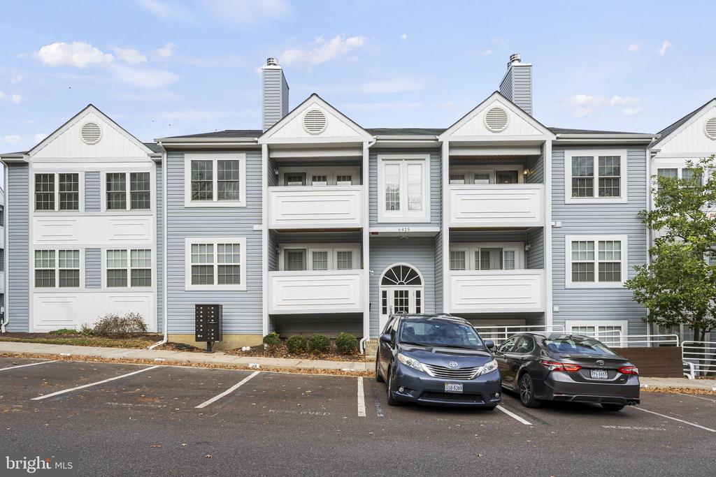 6425 RICHMOND HIGHWAY 201