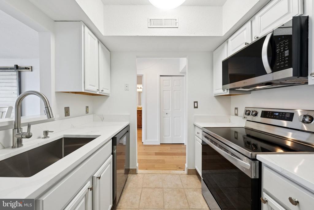 5505 SEMINARY ROAD 1608N