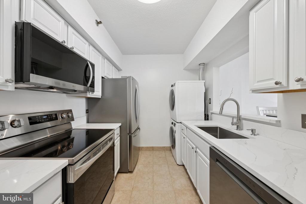 5505 SEMINARY ROAD 1608N