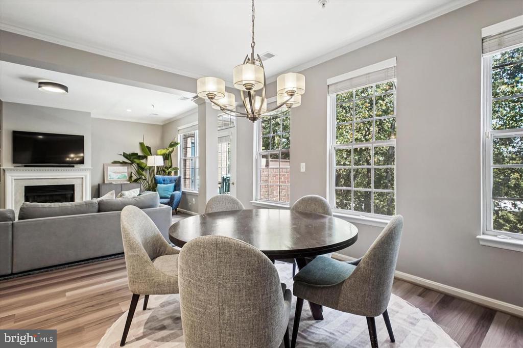 2663 MANHATTAN PLACE 310