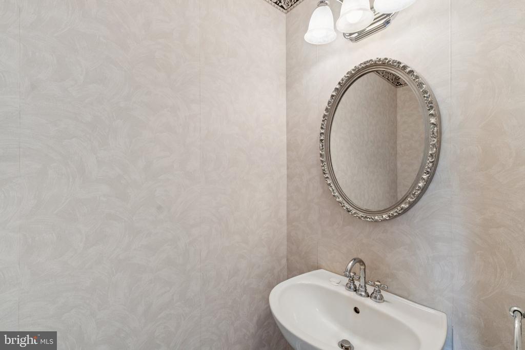 1185 CYPRESS TREE PLACE