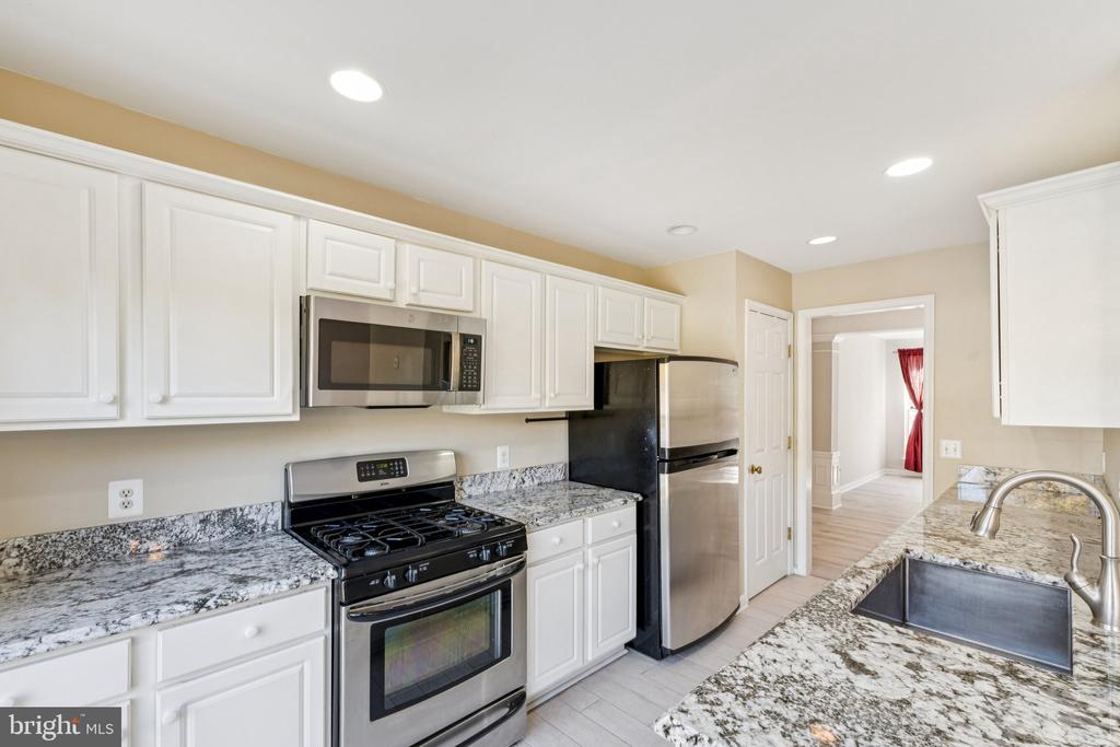1185 CYPRESS TREE PLACE