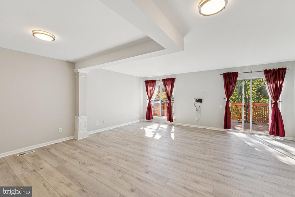 1185 CYPRESS TREE PLACE