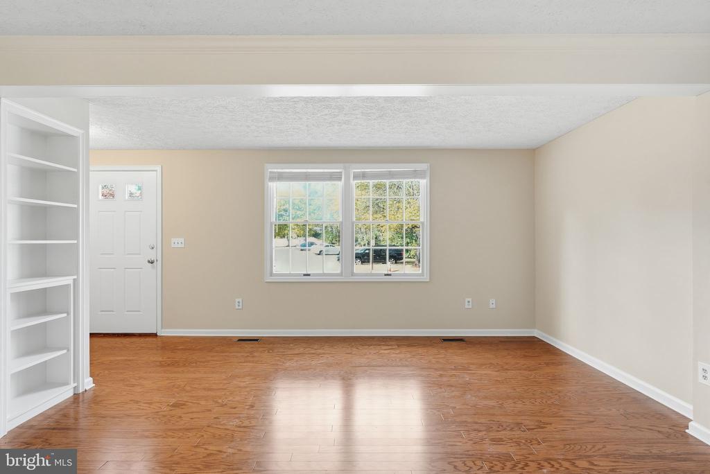 1118 CASPER DRIVE