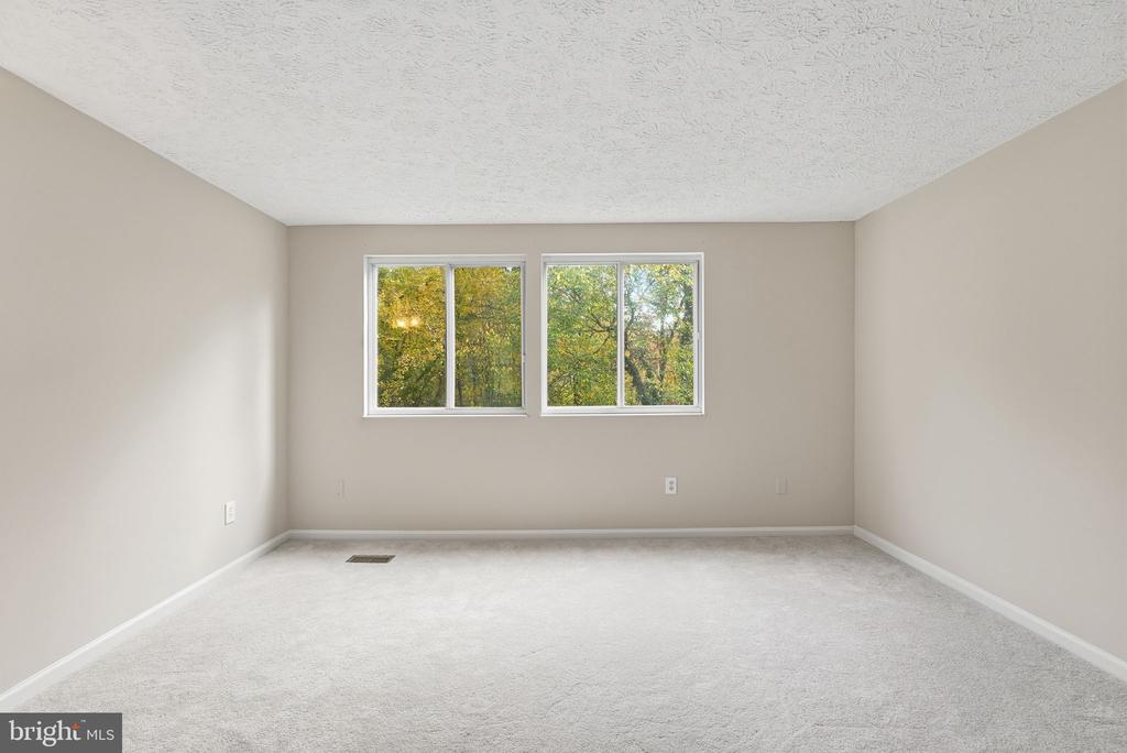 1118 CASPER DRIVE