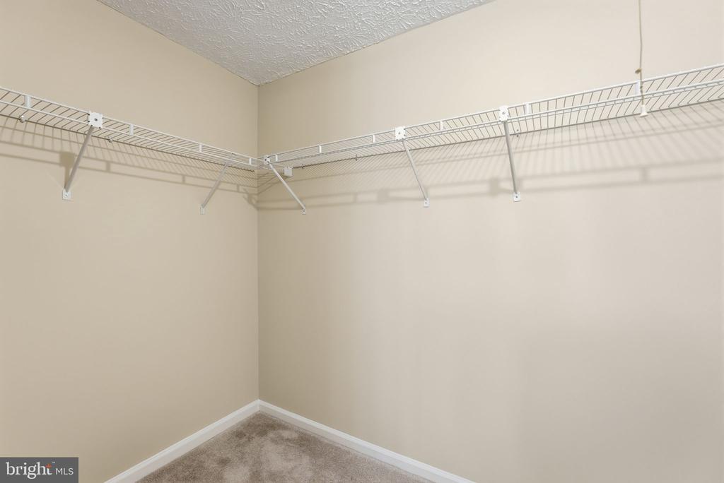 1118 CASPER DRIVE