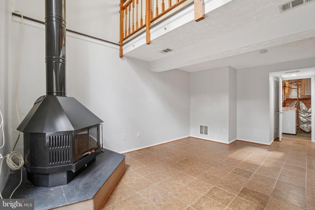 8474 SUGAR CREEK LANE