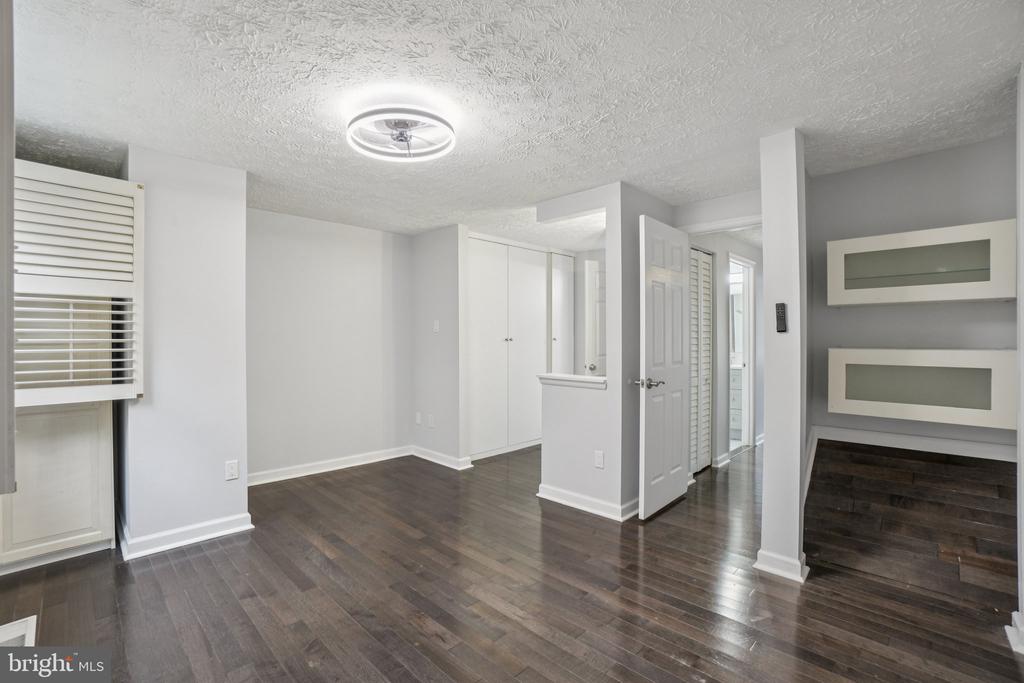 8474 SUGAR CREEK LANE