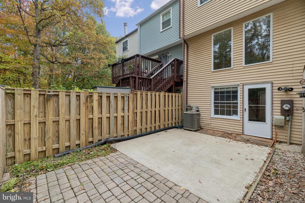 8474 SUGAR CREEK LANE