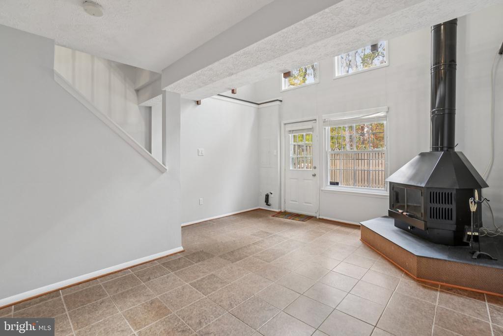 8474 SUGAR CREEK LANE