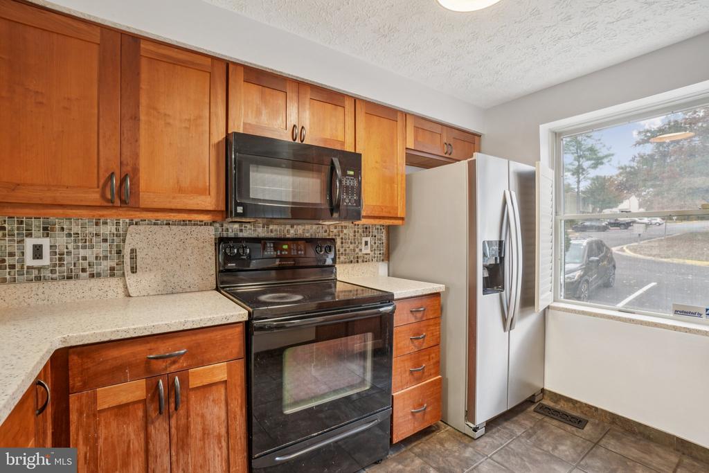 8474 SUGAR CREEK LANE