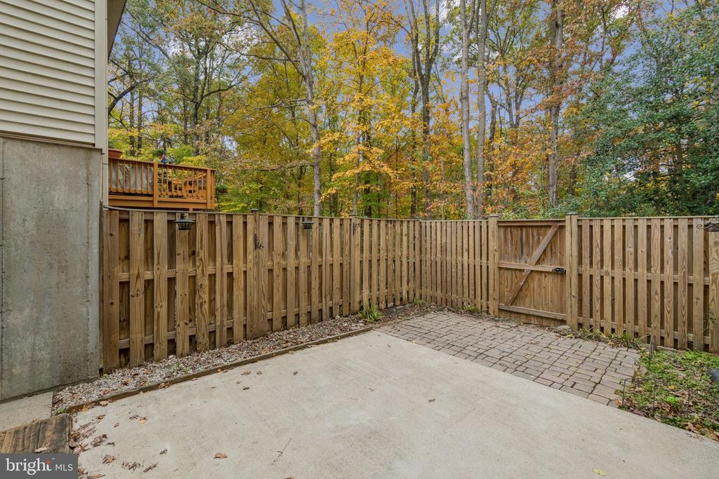 8474 SUGAR CREEK LANE