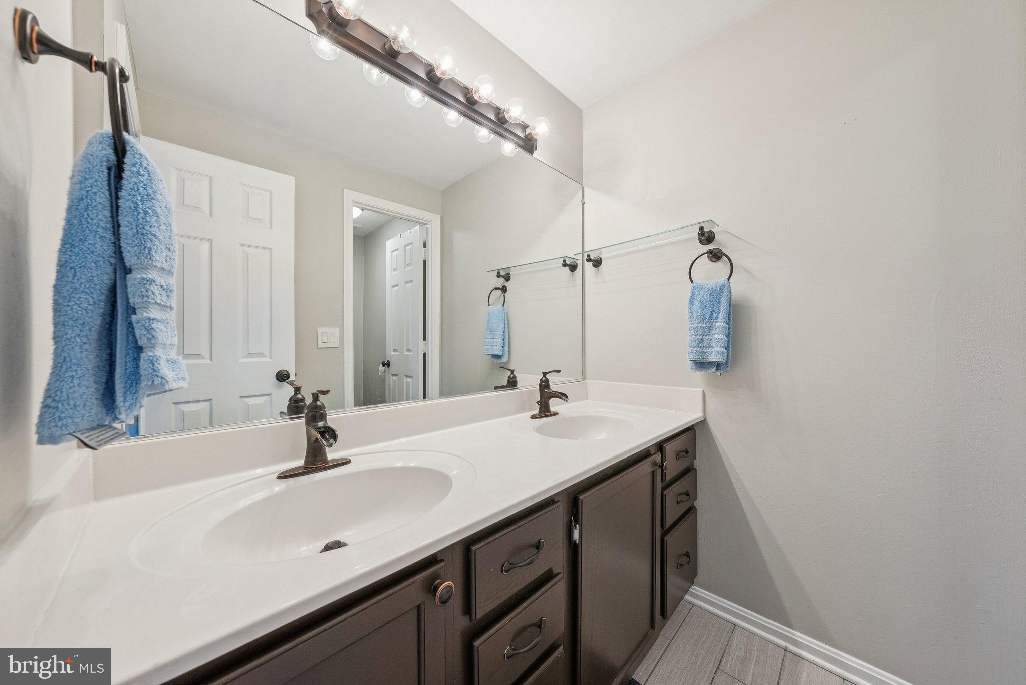 7307 CASTLEBERG COURT