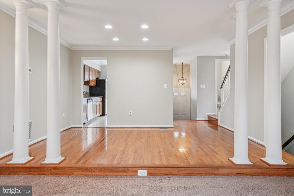 7814 SOLOMON SEAL DRIVE
