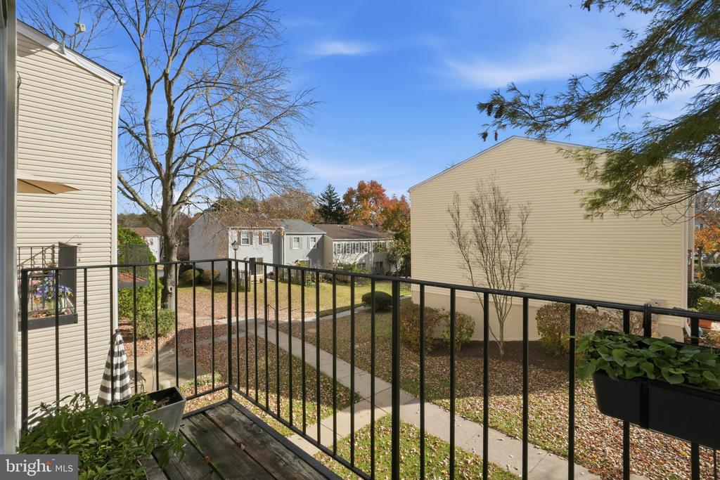 9175 BROKEN OAK PLACE 39B