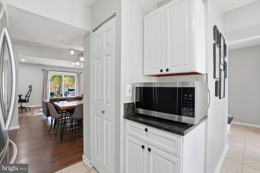 9175 BROKEN OAK PLACE 39B