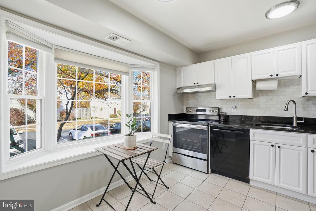 9175 BROKEN OAK PLACE 39B
