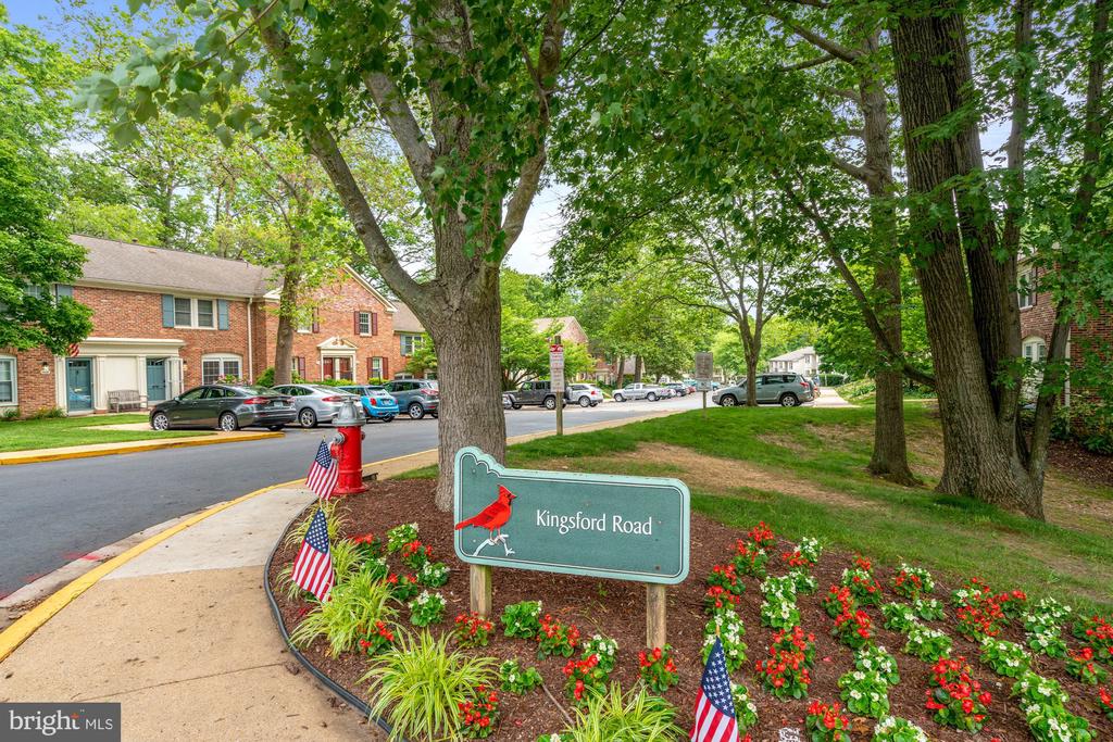 5907 KINGSFORD ROAD G 400