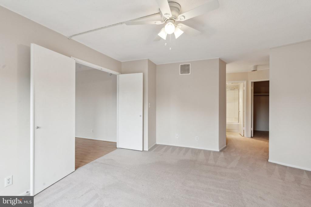 8340 GREENSBORO DRIVE 401