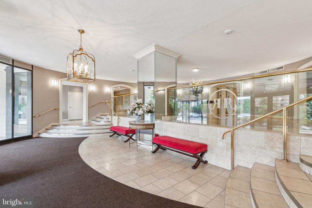 8340 GREENSBORO DRIVE 401