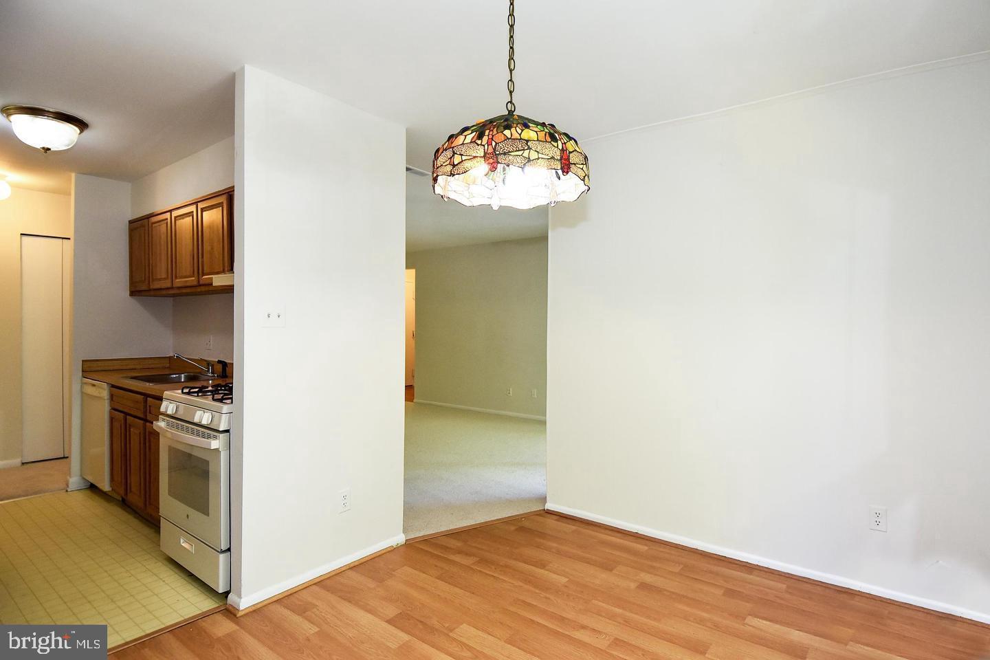 3302 WOODBURN VILLAGE DRIVE 23