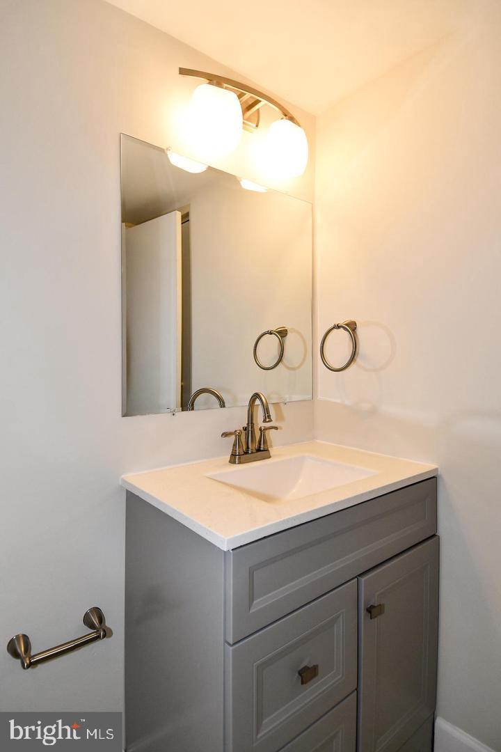 3302 WOODBURN VILLAGE DRIVE 23