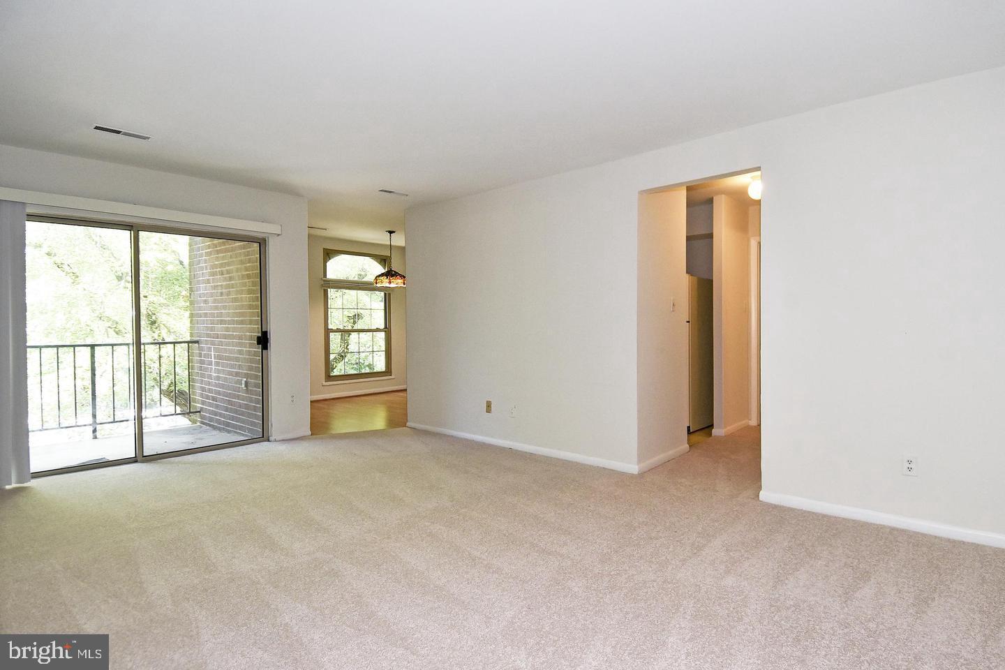 3302 WOODBURN VILLAGE DRIVE 23