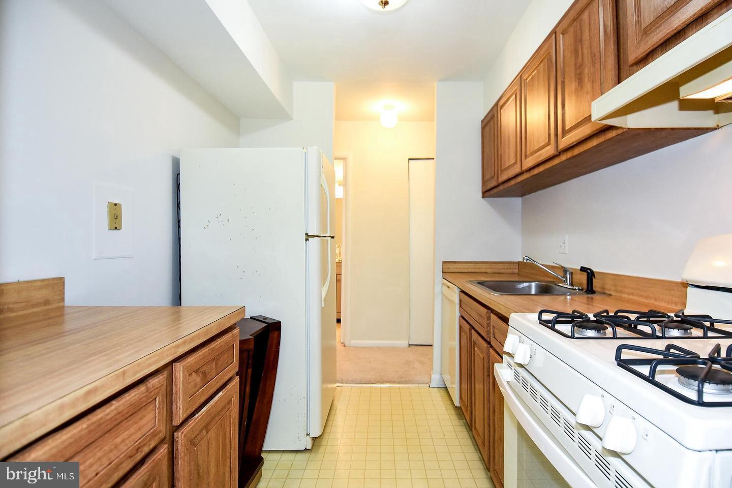 3302 WOODBURN VILLAGE DRIVE 23